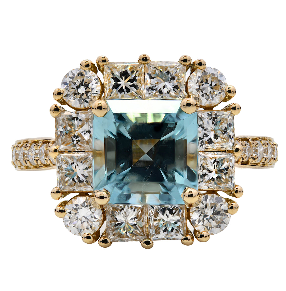 Aquamarine and diamond cluster ring in 18k yellow gold