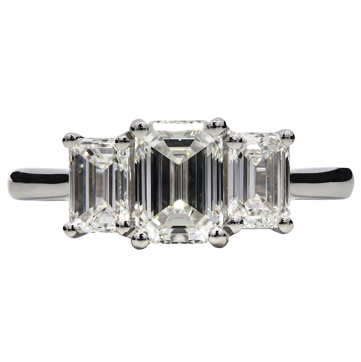 Diamond three stone ring in platinum