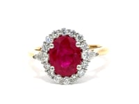Video of the ruby and diamond oval cluster ring in 18k yellow gold and platinum